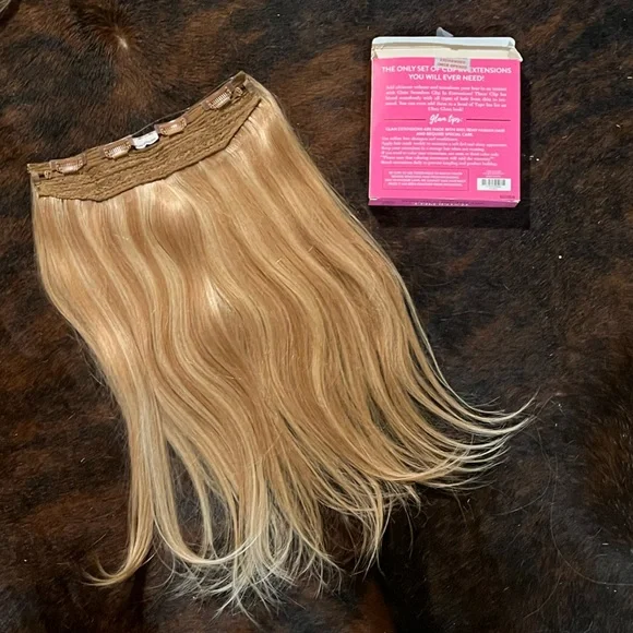 NEW IN BOX!! Glam Seamless INVISI CLIPS 16” Long—100% Remy Human Hair—Blonde